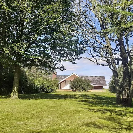 Seaside Rustic Retreat - By Traum Holiday home